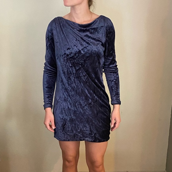 Juicy Couture Dresses & Skirts - Juicy Couture Navy Velvet Dress